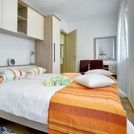 Apartments Elviana 普拉 外观 照片
